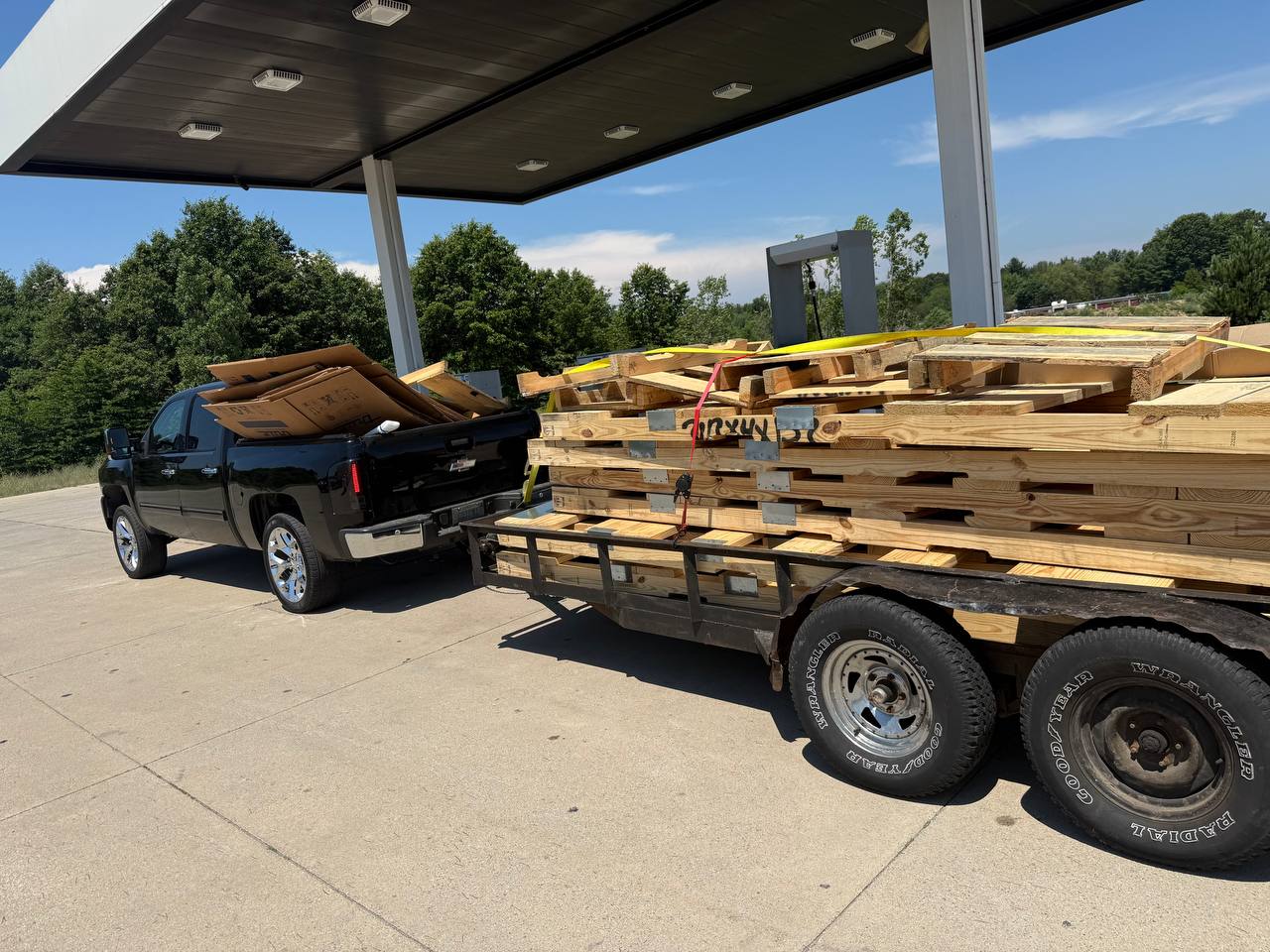 Hauling services with a loaded truck and trailer